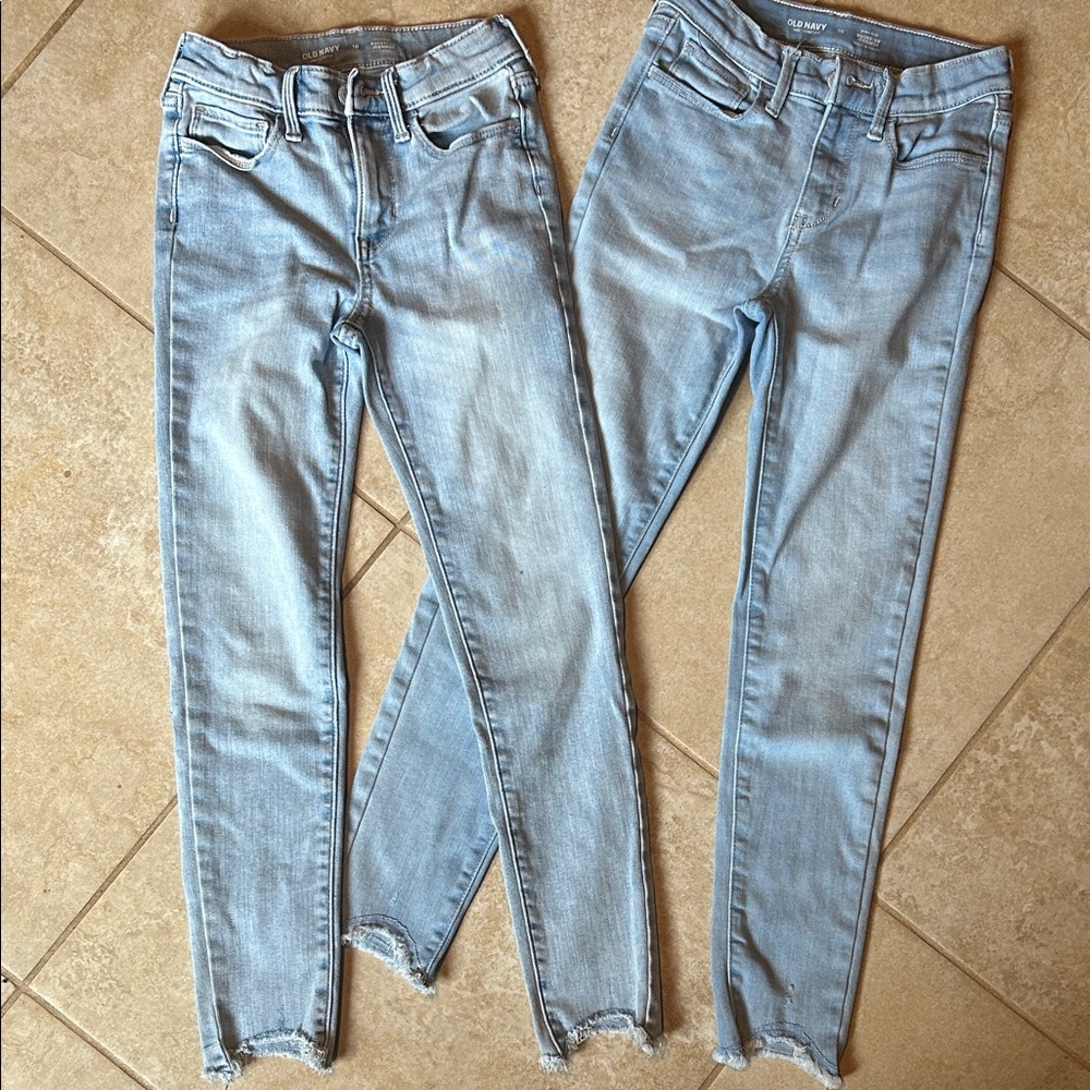 Bundle of 2 Old Navy Rockstar Jeggings